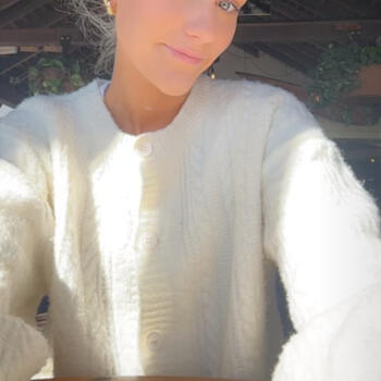 Babysitter in Gold Coast: Jade