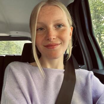 Babysitter in Merbes-le-Château: Naomi