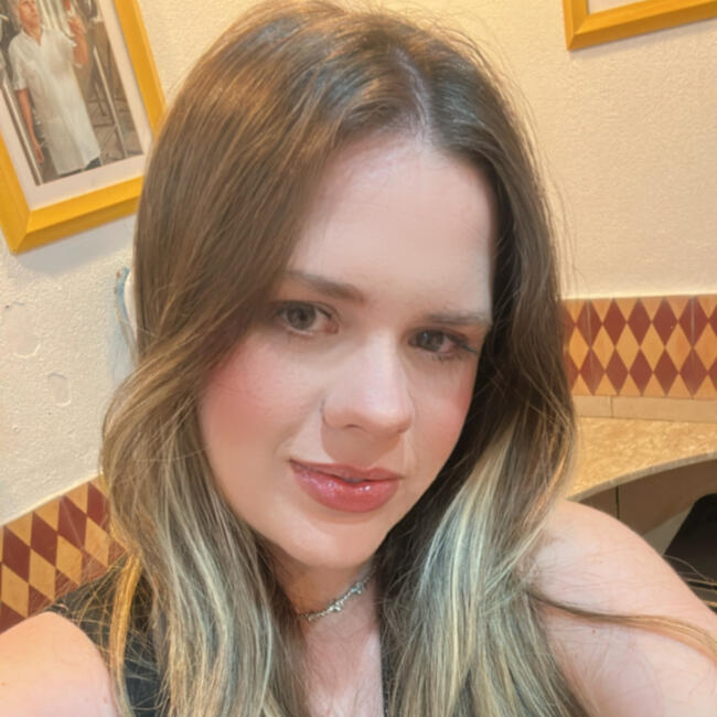 Babysitting job in Anápolis: Anna Victoria