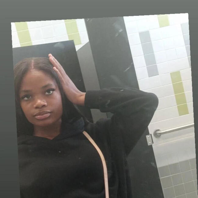 Babysitter in Rosedale: Mikayla