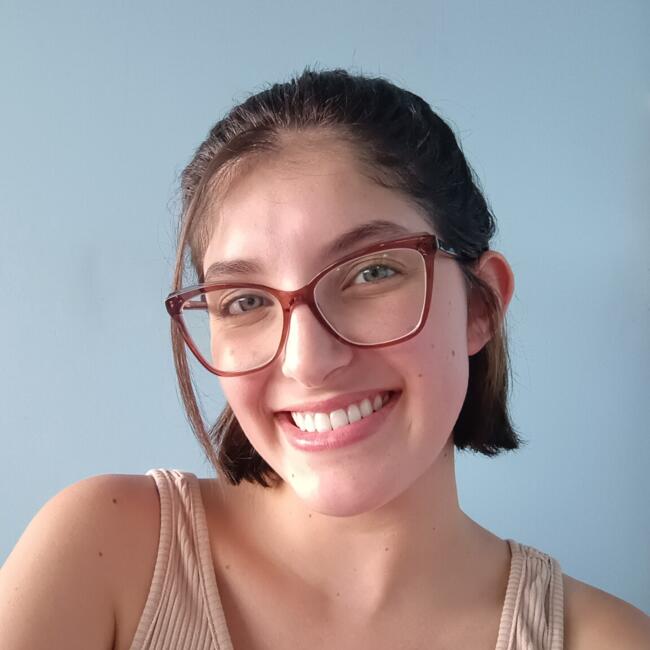 Babá em Vacaria: Renata