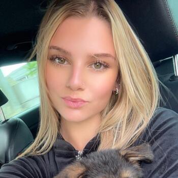 Babysitter Jemeppe-sur-Sambre: Kelly