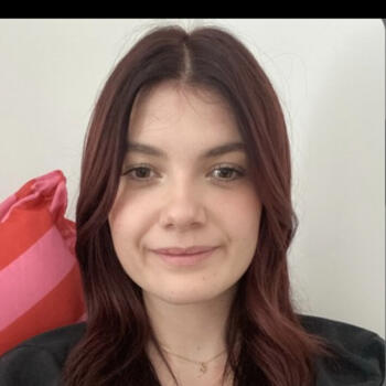 Babysitter in Reims: Elora
