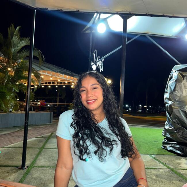 Babysitter in Panama City: Nayelhi