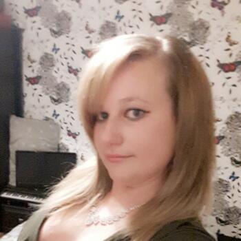 Nanny job in Birstall: babysitting job Soph