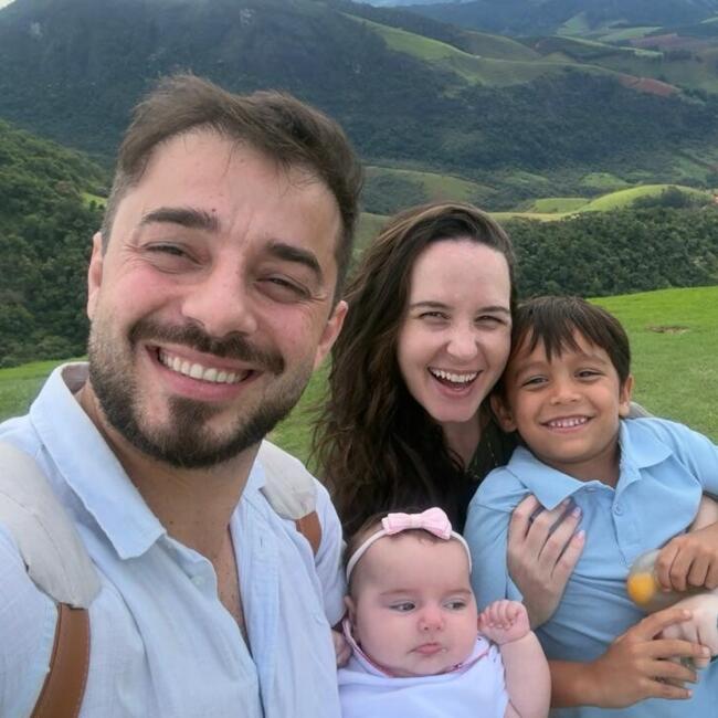 Emprego de babá em Colatina: Julio