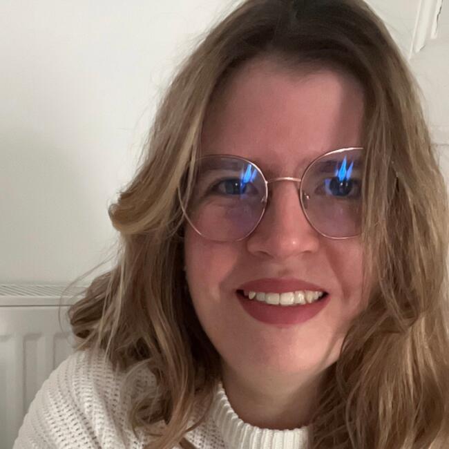 Babysitter in Wassy: Emilie