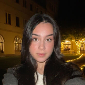 Babysitter in A Coruña: Isabel