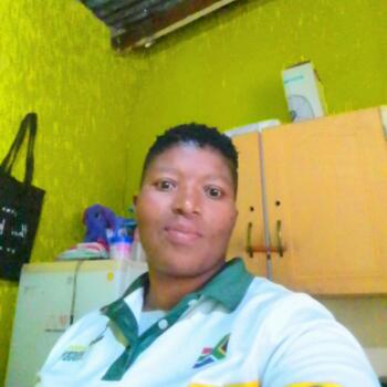 Babysitter in Germiston: Xolile