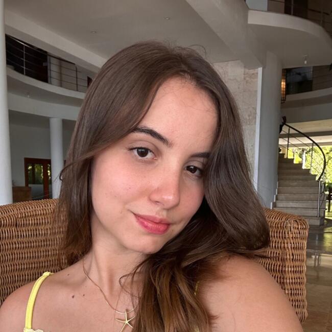 Babysitter in Santiago de los Caballeros: Valeria