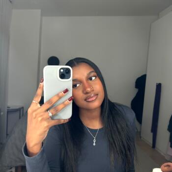 Baby-sitter Garches: Khélia