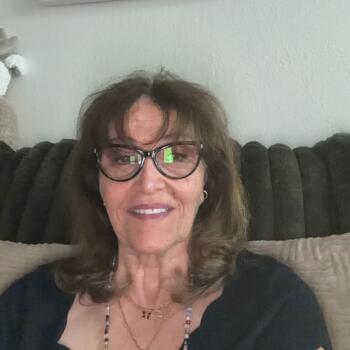 Nanny in Bakersfield: Nell