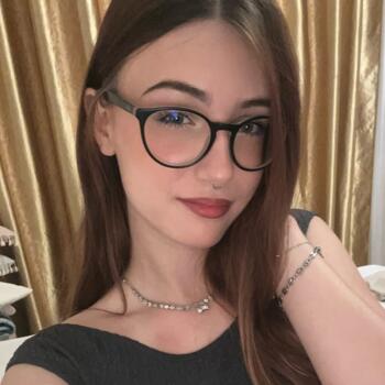 Bonă în București: Maya Cristina