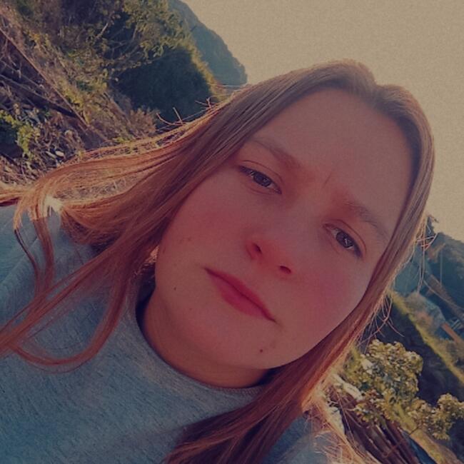 Babysitter in Herval d'Oeste (Joaçaba): Tatiane