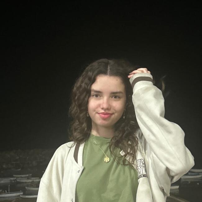 Babysitter in Aix-en-Provence: Louise