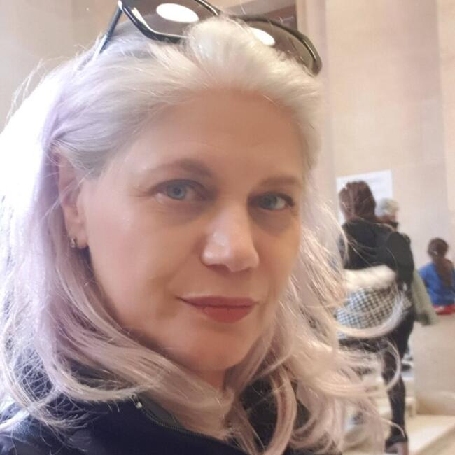 Babysitter in London: Mariana