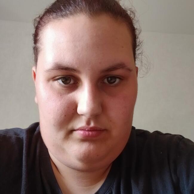 Babysitter in Dozulé: Enora
