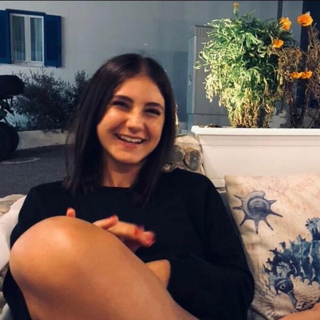 Babysitter in Pernes-les-Fontaines: Léa