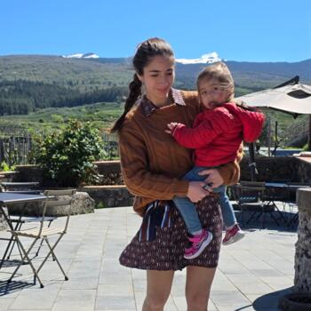 Lavoro per babysitter a Messina: lavoro per babysitter Ana Carolina