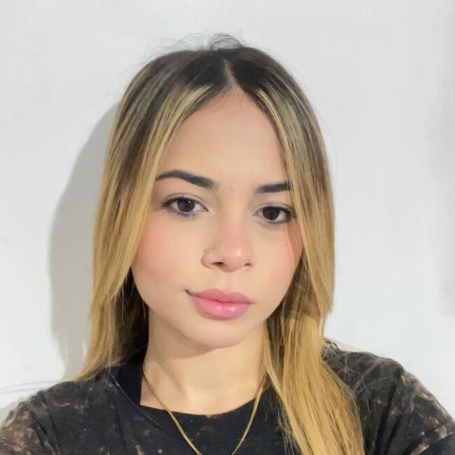 Babysitter in Harelbeke: JHENYFER