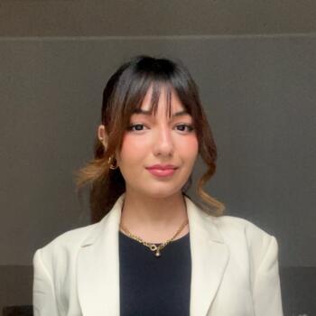 Babysitter a Como: Mahsima