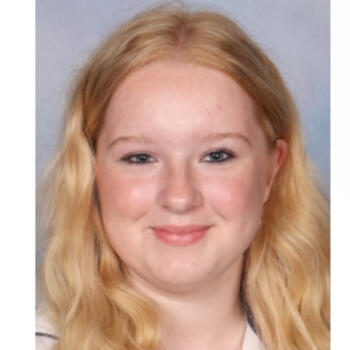 Babysitter in Tauranga: Lexi