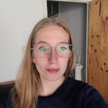 Babysitter in Santa Fe: Camila