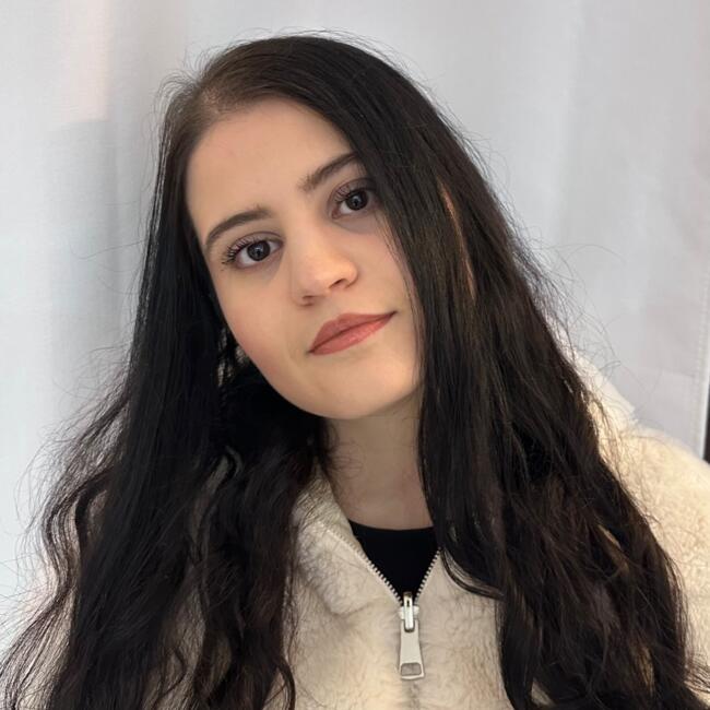 Babysitter in Cesano Boscone: Isabella