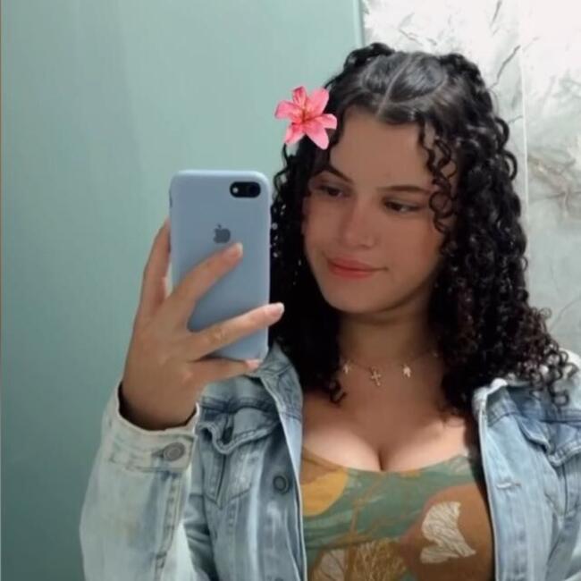 Babysitter in Águas Lindas de Goiás: Naiara