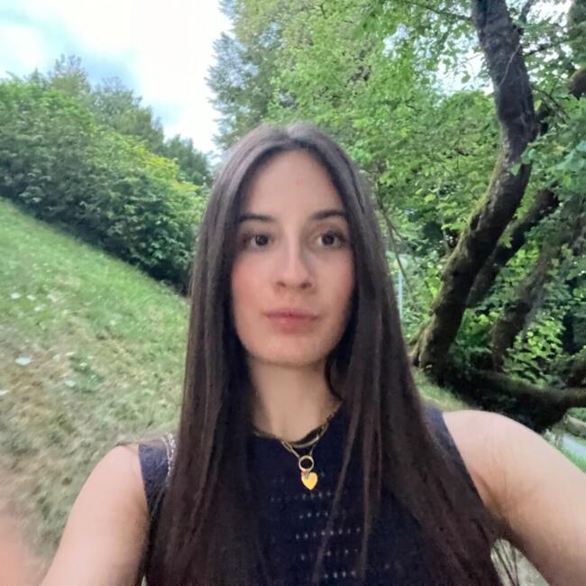 Babysitter in Besançon: Clara