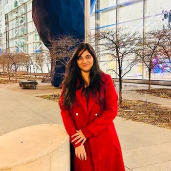 Babysitter Surrey: Vyshnavi