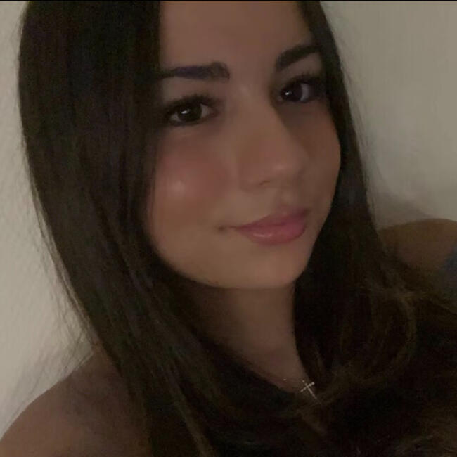 Babysitter in Basel: Reena Alessandra