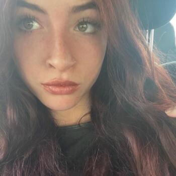 Babysitter in Wixom: Diane