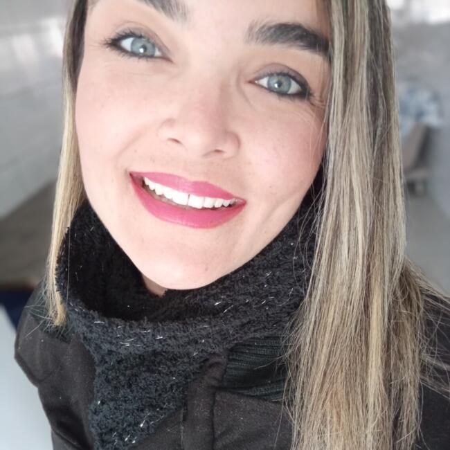 Babysitter in Canoas: Laura
