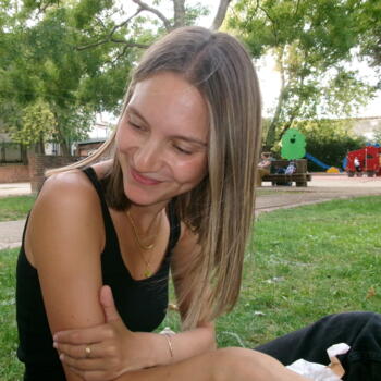 Babysitter in Sydney: Juliette