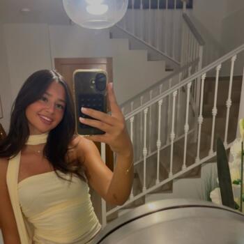 Babysitter in Neuilly-sur-Seine: Lola