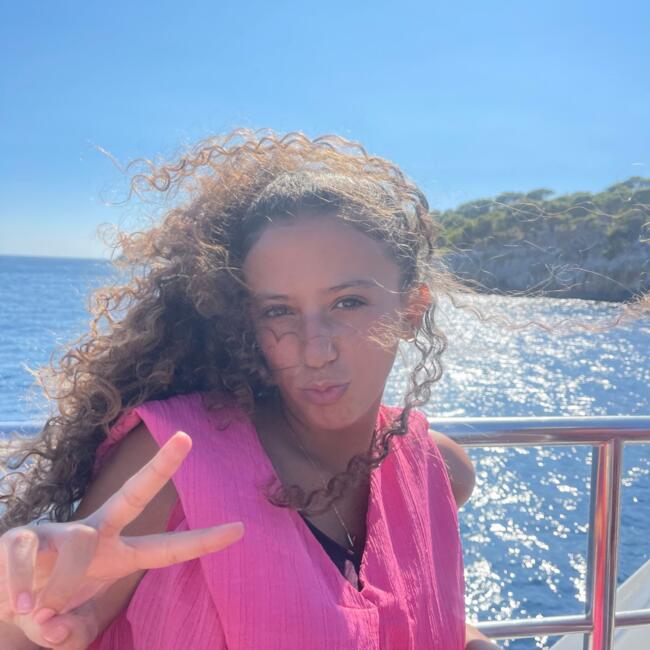 Babysitter in Temse: Aaya