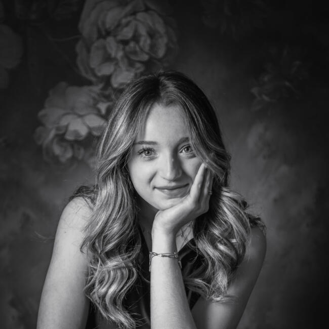 Babysitter in Auchy-les-Mines: Lucile