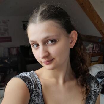 Babysitter Neerijse: Elena