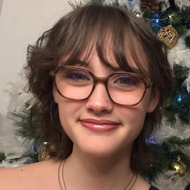 Babysitter in Lyon: Lisa