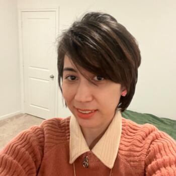 Babysitter in Conroe: Nora