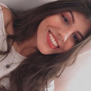 Babá em Cascavel: Júlia