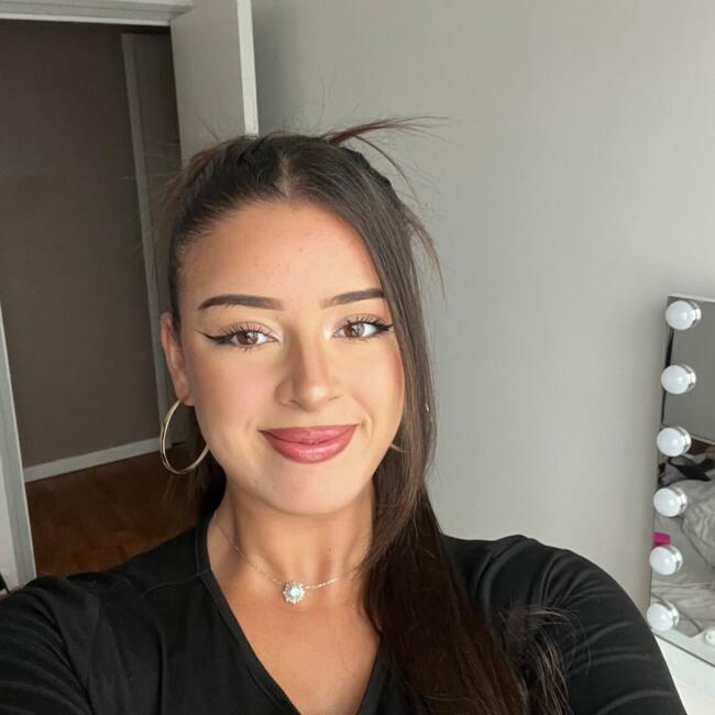 Babysitter in Villeparisis: Lyna