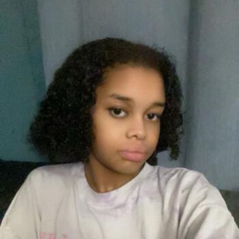 Babysitter in Guyancourt: Hawa