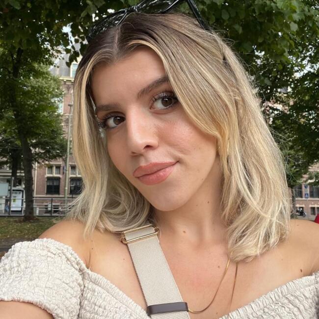 Babysitter in The Hague: Sena