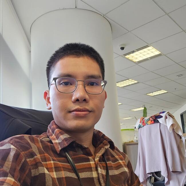 Lowongan pekerjaan babysitting di Tangerang Selatan: Erwin
