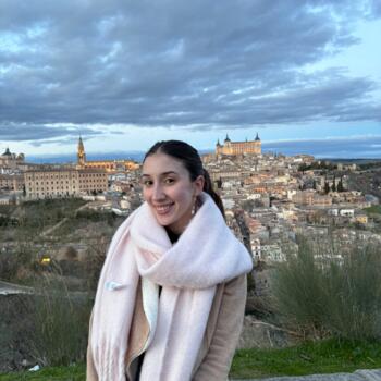 Babysitter in Madrid: Paula