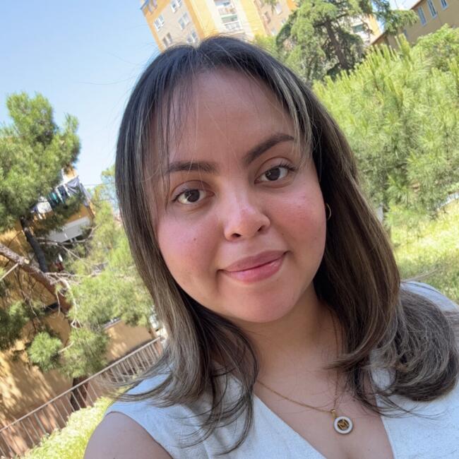Babysitter in Madrid: Mireya