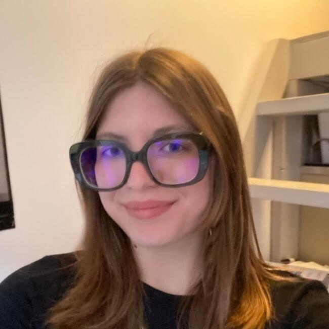 Babysitter in Toulouse: Cleo