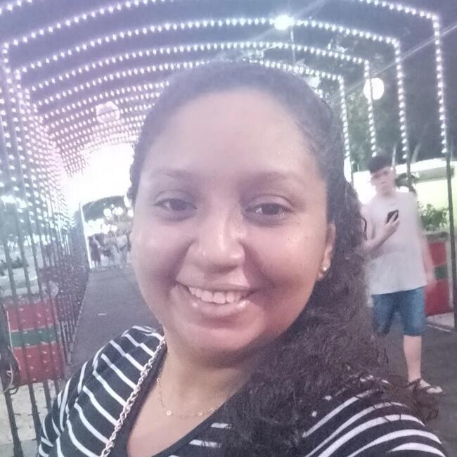 Babysitter in Manaus: Patrícia